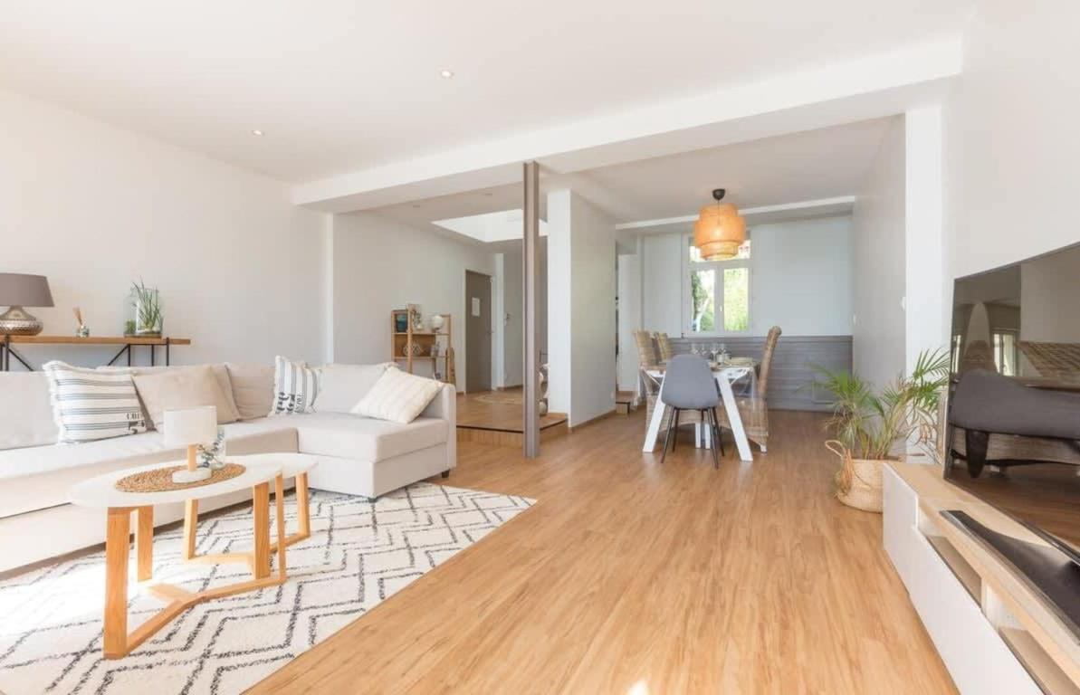 Les Pieds Dans L'Eau - Bel Appartement - Vue Mer Cancale Bagian luar foto